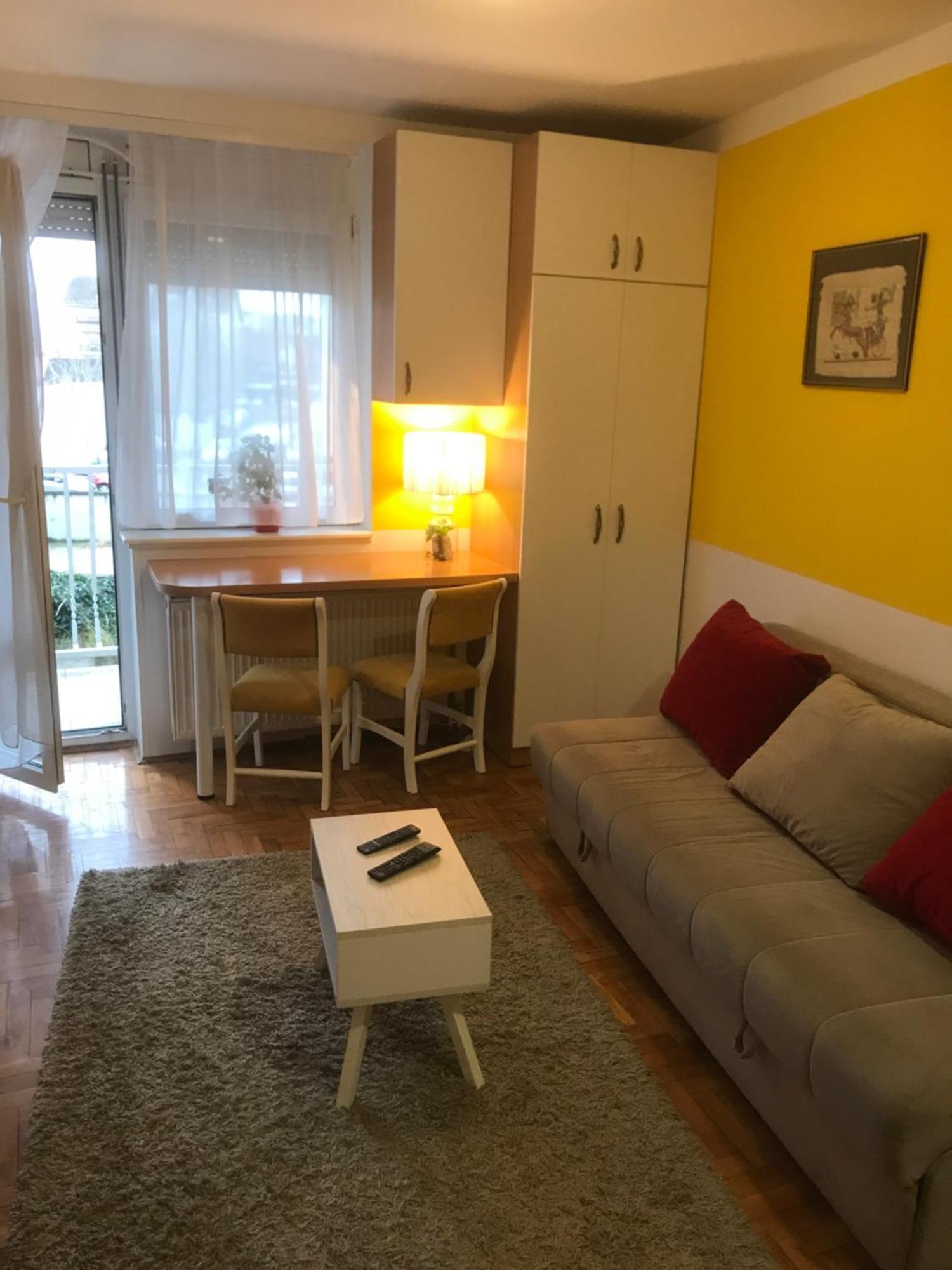 Tina Sajam Studio Novi Sad Bagian luar foto